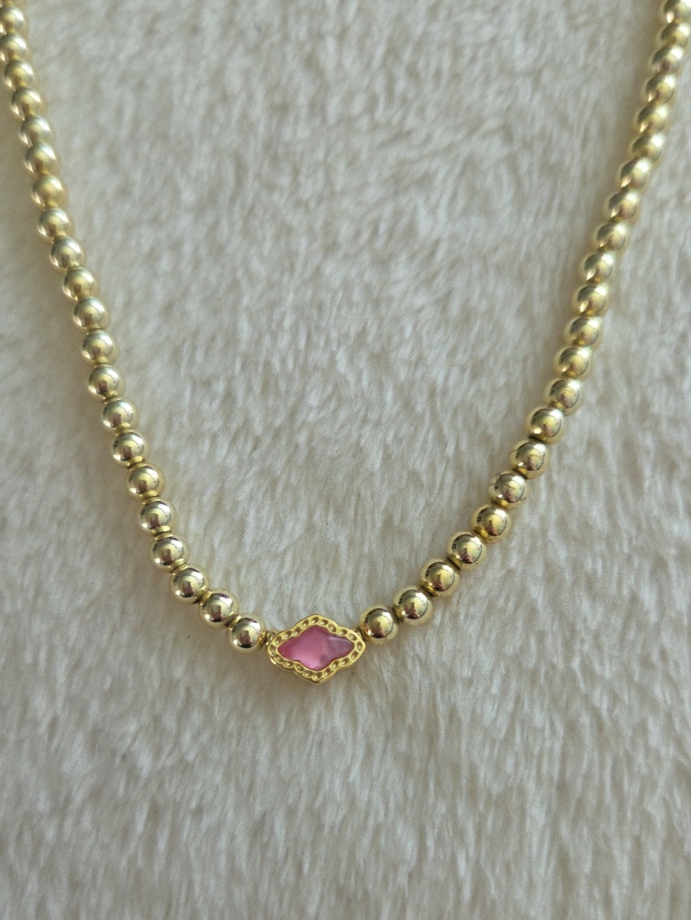 Kendra Scott "Abbie" Gold Beaded Necklace in Pink Azalea Illusion Adjustable